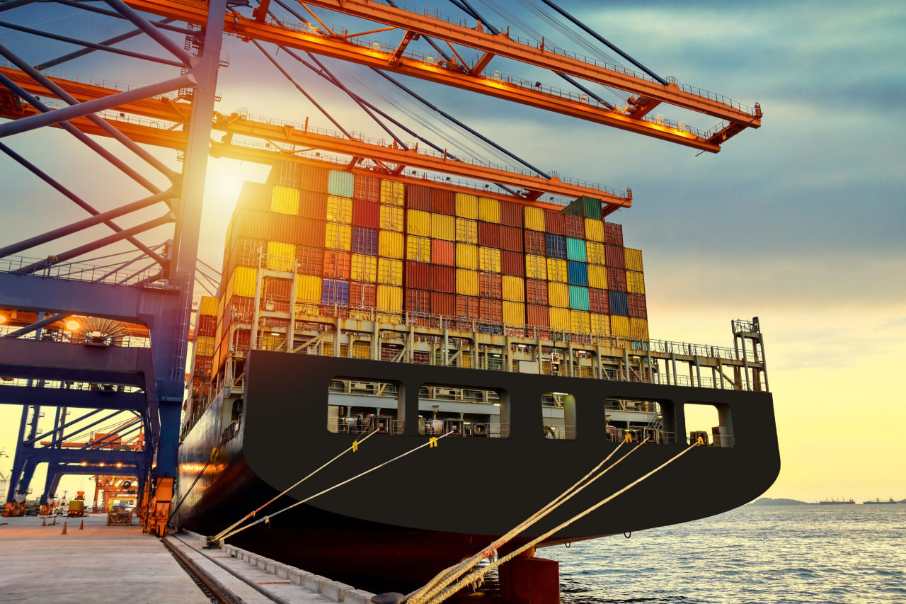 Freight yard and containers